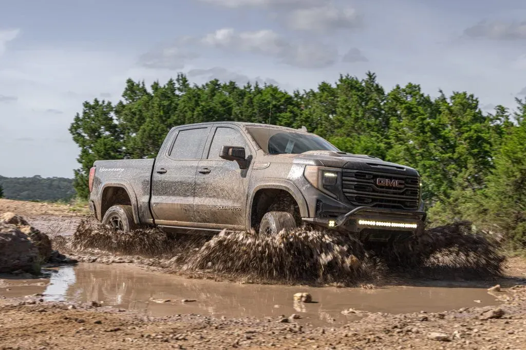 Hennessey Goliath 700